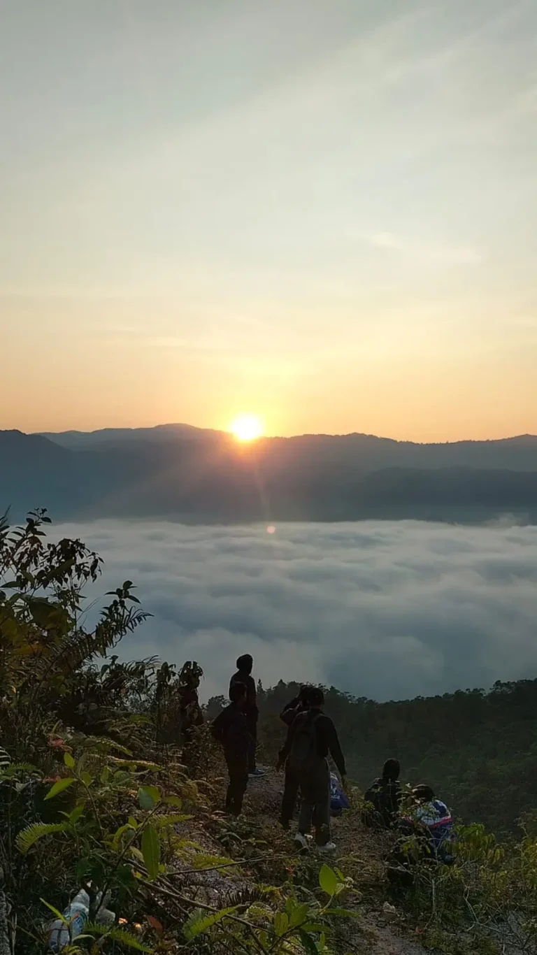 Citorek: Surga Tersembunyi di Banten dengan Pesona Alam dan Tanjakan Curam yang Menantang